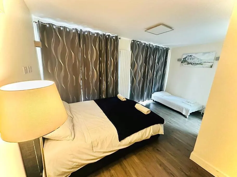 Luxurious 2 Bedroom Flat In Central London Apartment